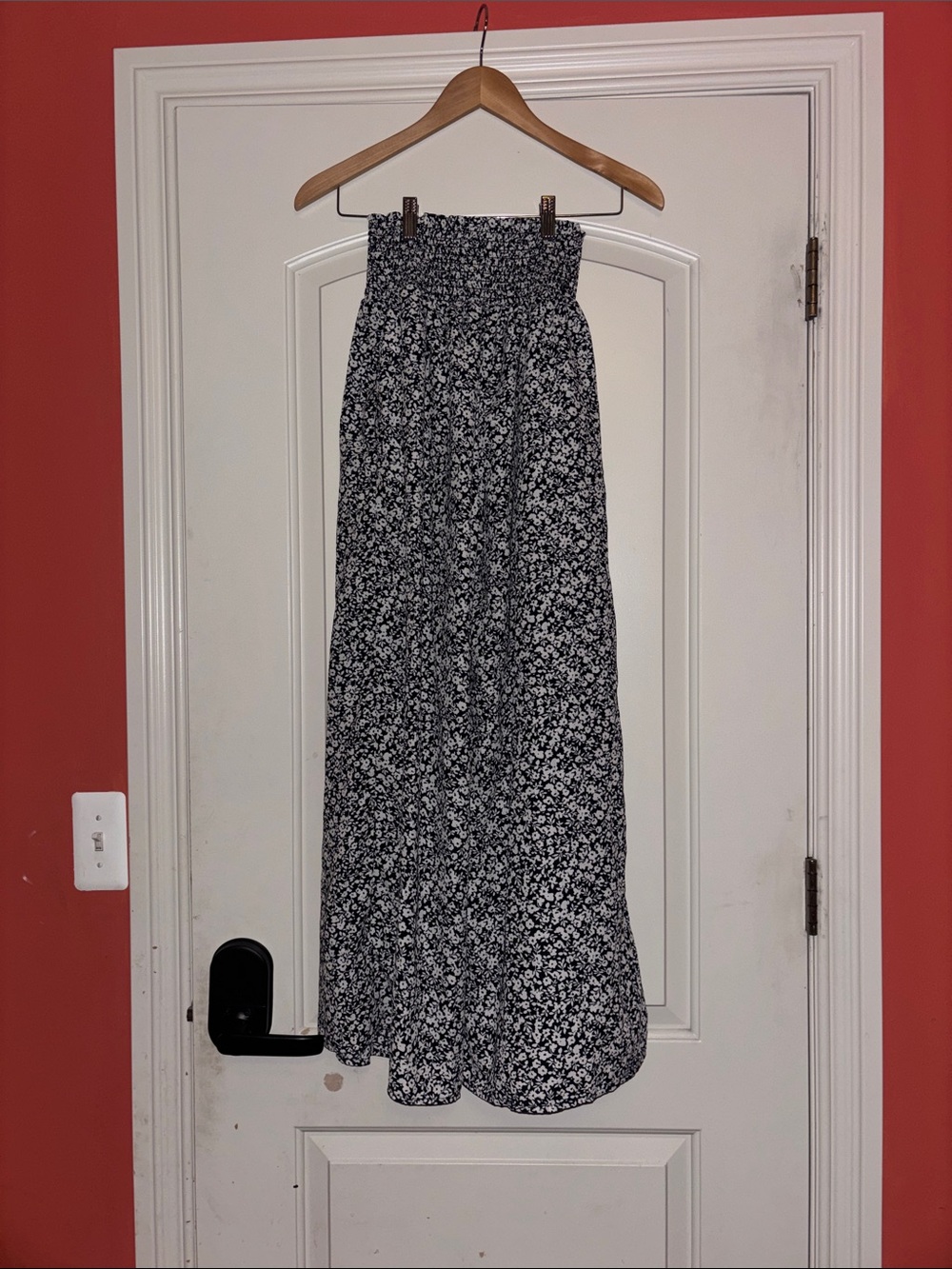 Sienna Sky Size Medium Black and White Floral Smocked Waist Wide Leg Pants